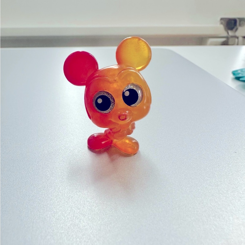 Disney Mickey Mouse Doorable Technicolor Series 11